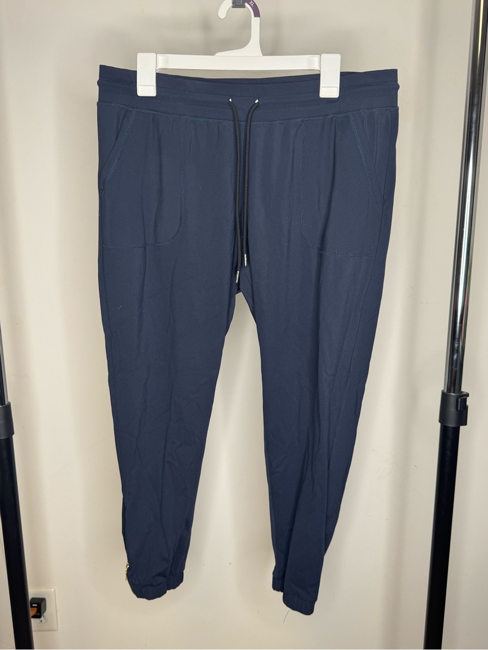 ZYIA Navy Drawstring Joggers with zipper bottom cuffs